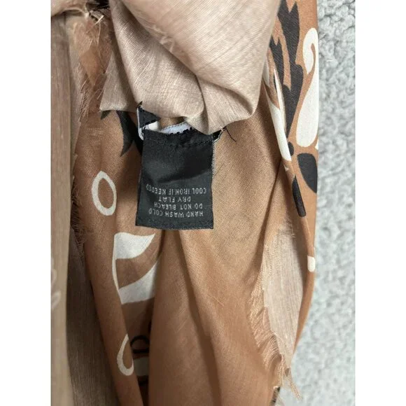 Steve Madden Women's Oversized Multifunctional Paisley Scarf Brown One Size NWTs - Picture 7 of 7